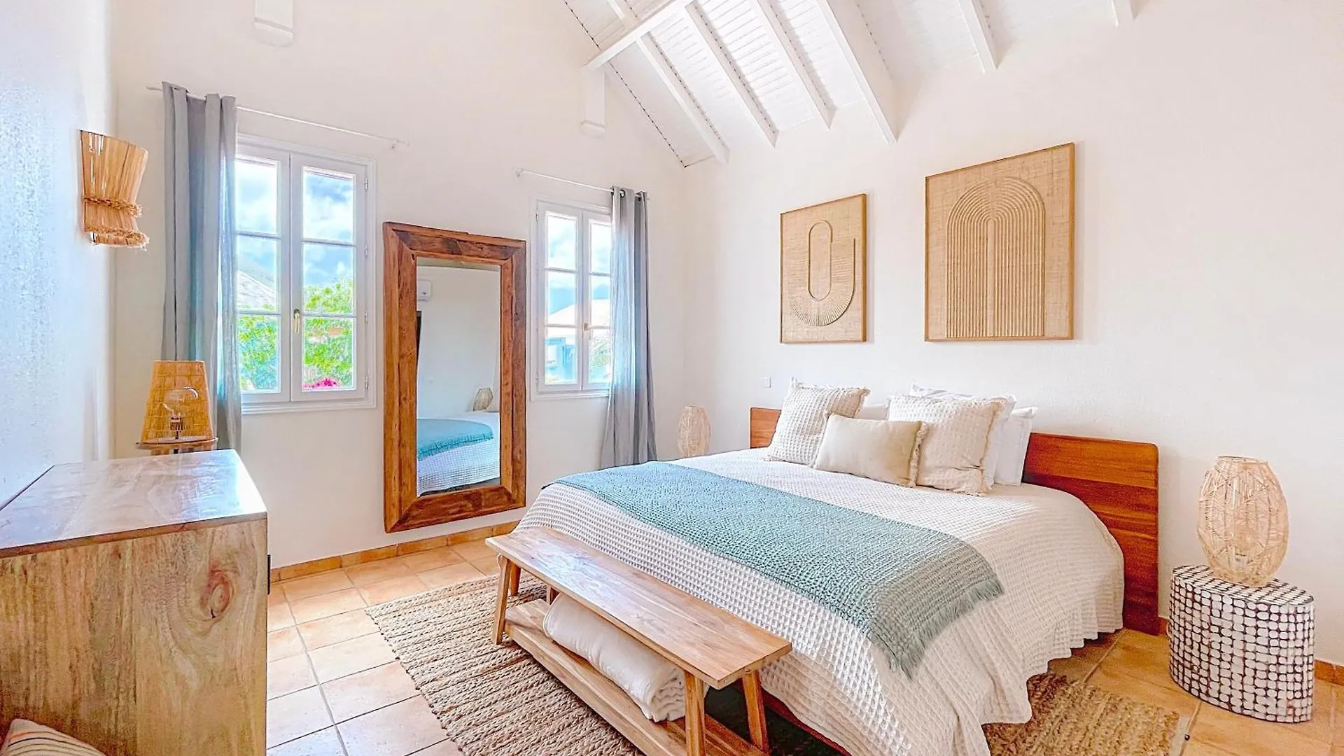 Sable Bleu Elegant 2-Bedroom Oceanfront Apartment Orient Bay 0*,  Sint Maarten/Saint Martin